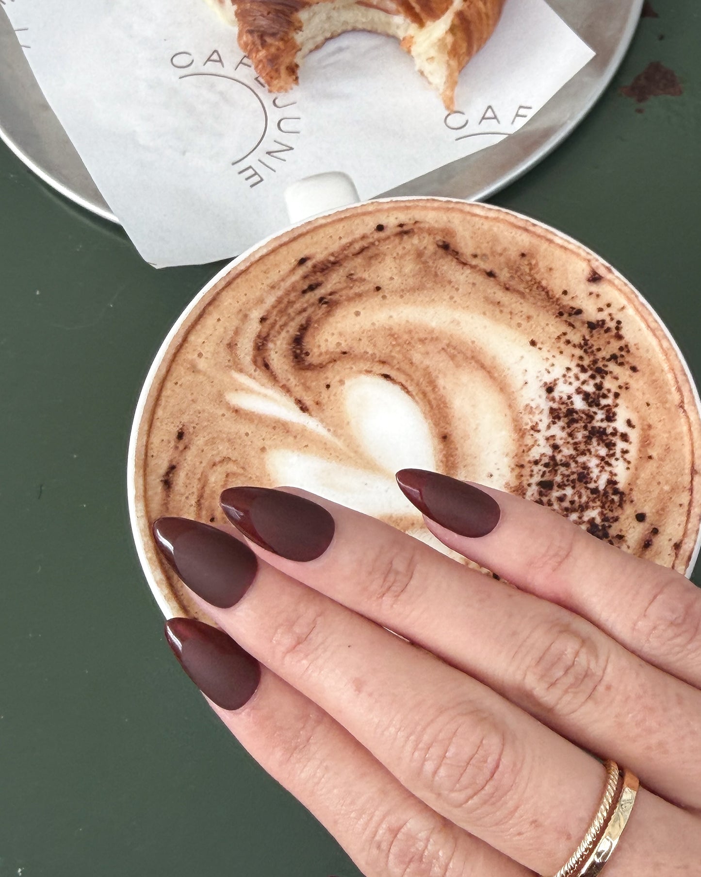 Espresso Martini — Short Almond Press-On Nails
