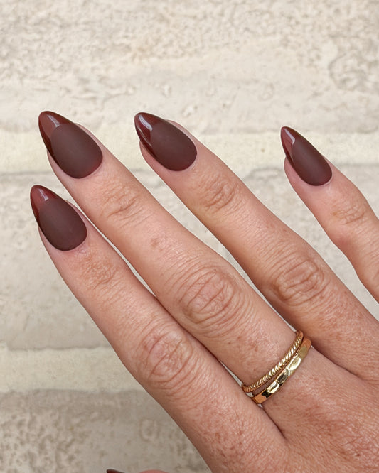 Espresso Martini — Short Almond Press-On Nails