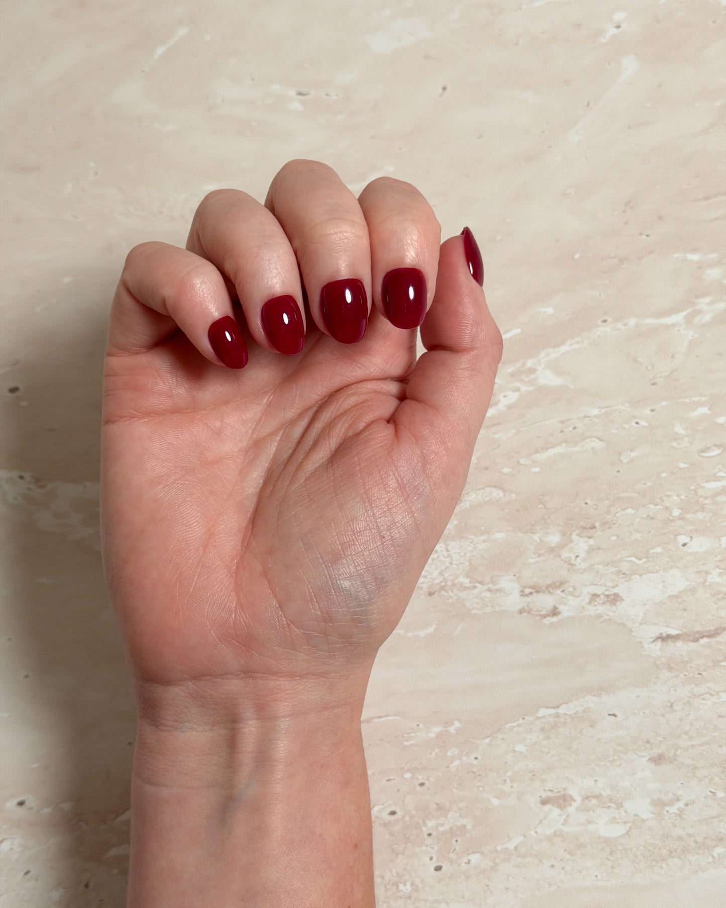 Merlot — Oval Press-On Nails