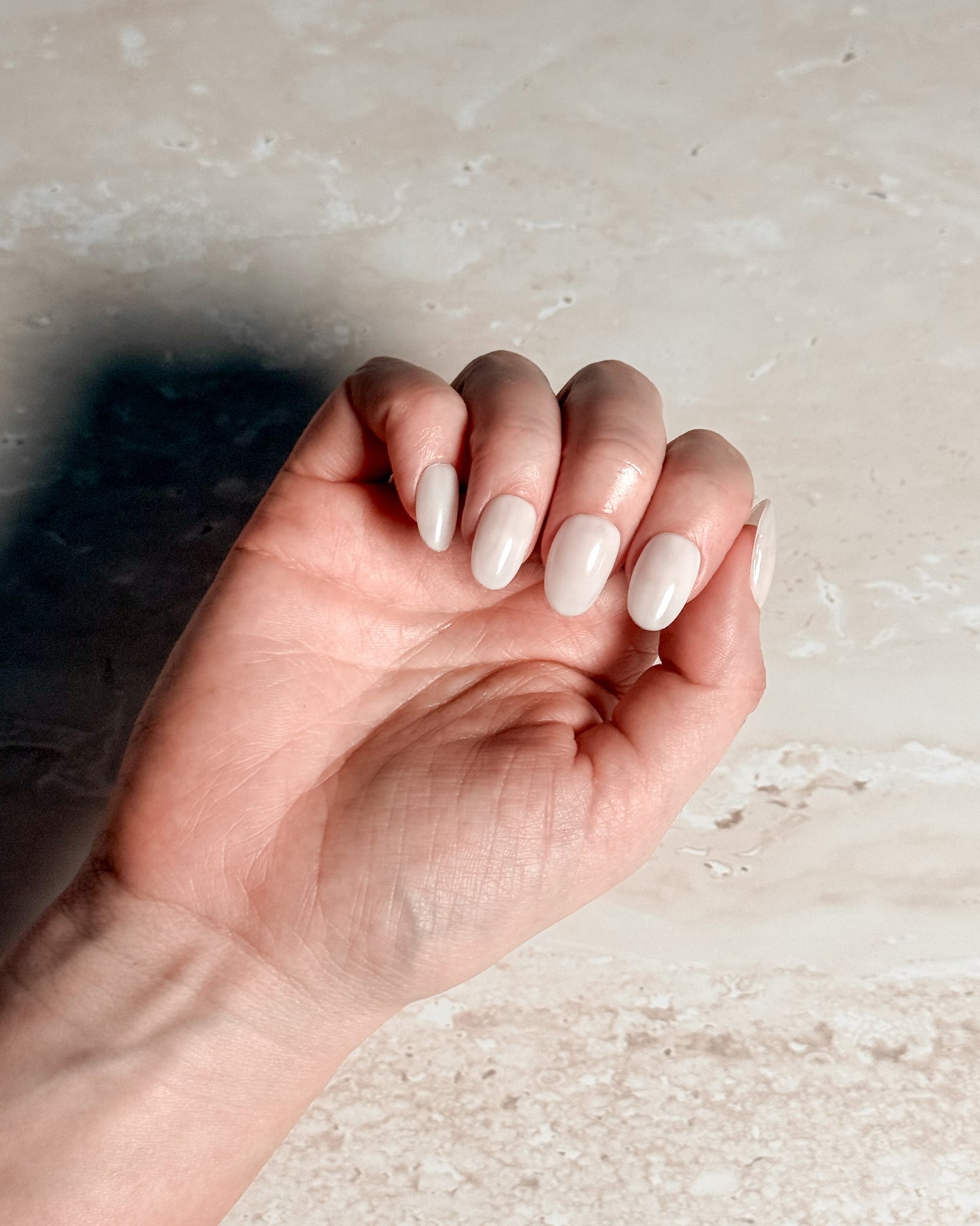 Porcelain — Oval Press-On Nails